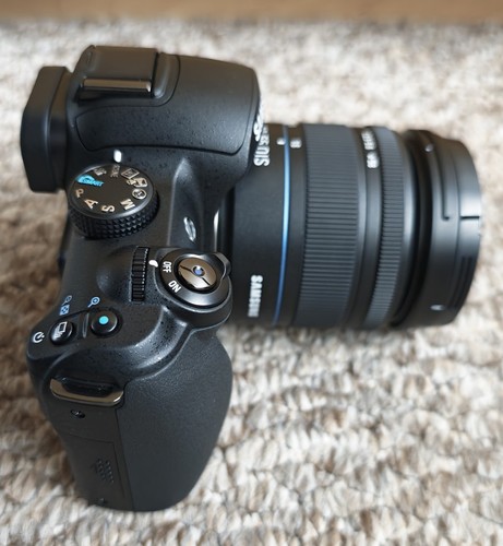 Samsung nx11 6mp digital - nx11,