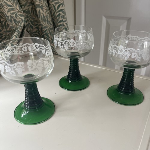 Green ribbed beehive stem hock - green,
