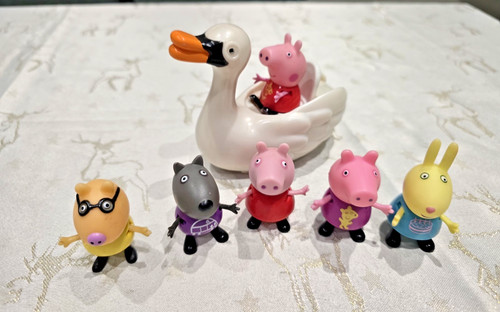 Peppa pig family friends - pig,