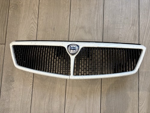 Lancia dedra front grill - lancia,