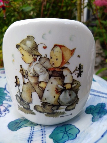 Reutter porcelain goebel - porcelain,