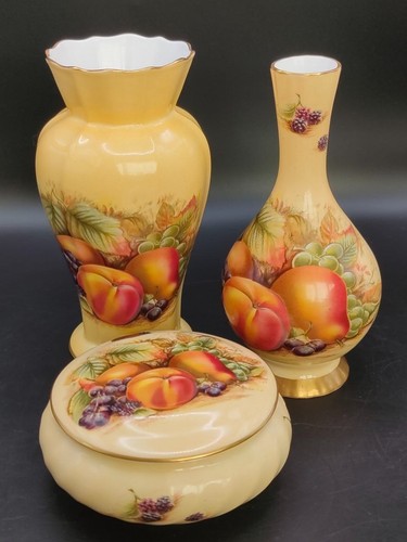 Aynsley orchard gold fine bone - fine,