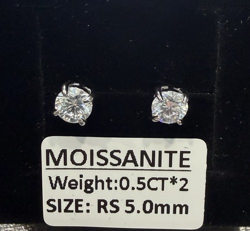 925 sterling silver - silver, moissanite