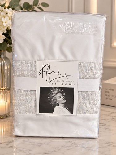Kylie minogue astor oyster - kylie,
