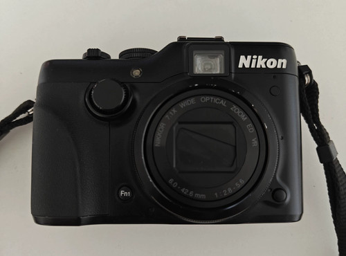 Nikon coolpix p7000 1mp - p7000, 10.1mp
