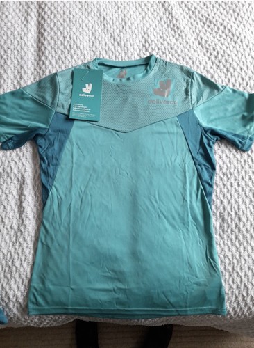 Deliveroo short sleeve - short, base