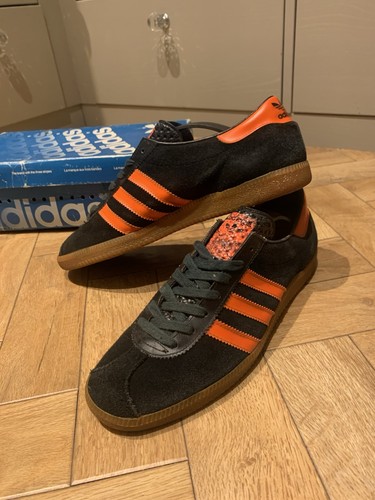 Vgc adidas brussels size - brussels, og