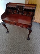 Antique Chippendale-Style
