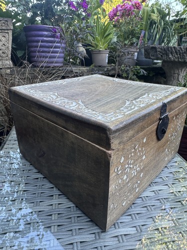 Large vintage wooden keepsake - vintage,