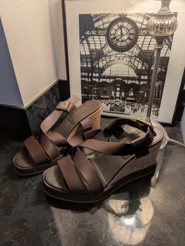 Russell and bromley brown - and, 7