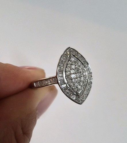 9ct white gold diamond round - white,