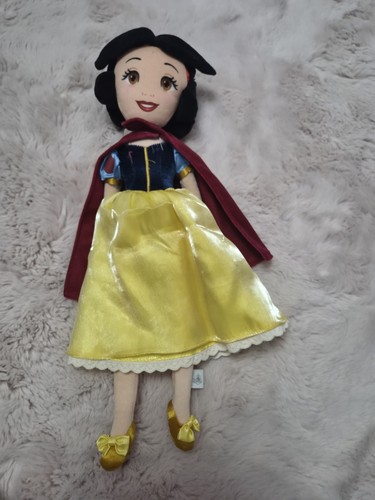 Disney store princess snow - disney,