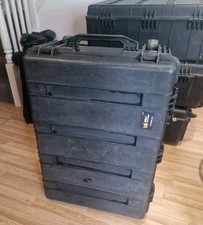 Massive Peli / Pelicase 1730 / Protector Case / Hard Case / Flight Case Wheeled
