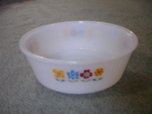 Phoenix pyrex vintage opalware - pyrex,