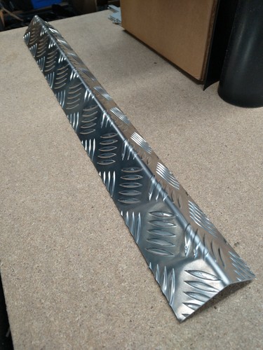 Door step tread - step, angle