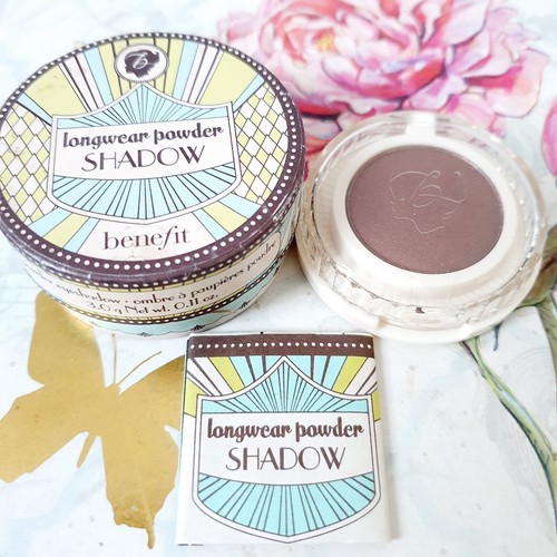 Benefit longwear powder - longwear, shadow