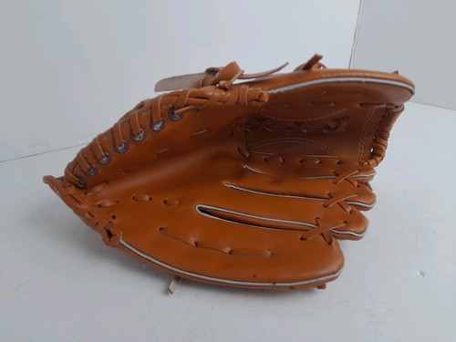Base ball glove - tan, colour