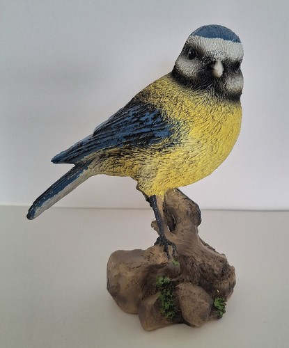 Blue tit garden ornament - blue,