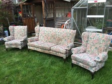 3 piece Queen Anne style cottage suite