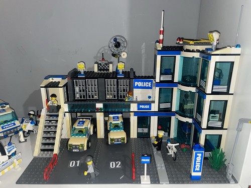 Lego city police station 7498 - lego,