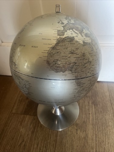 Gold world globe rotating - gold,