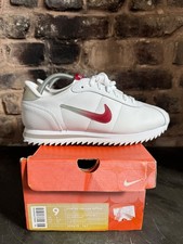 Brand new rare - v, nike