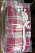 Red Check Large Bench Pad by