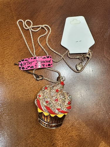 Betsey johnson delightful - betsey,