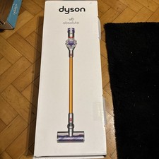 Dyson V8 Absolute Cordless Vacuum  (damaged box) 
