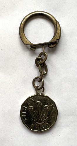 Vintage keyring key ring - keyring,