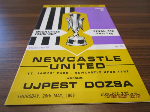 Newcastle united ujpest - united, v