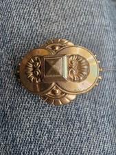 ANTIQUE, GILDED BIEDERMEIER BROOCH 6.1 G / 3.7 X 2.9 Cm