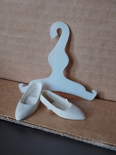 Sindy Doll 'White Kitten