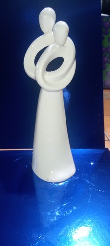 Circle love figurine - love,