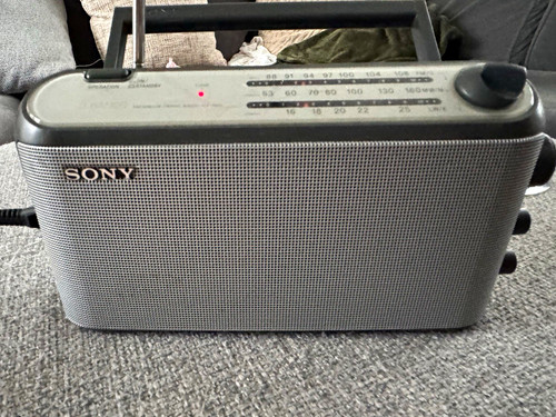 Vintage sony icf 703l portable - sony,
