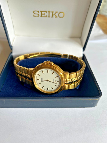 Seiko sq100 gold plated - gold,