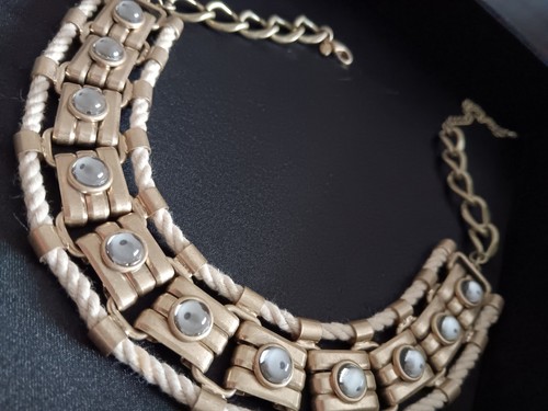 Light gold tone - &, metal