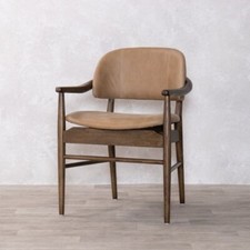 WOODEN DINING CHAIR TAN