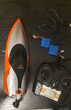 Helifor H106 Fast RC Boat for Pools and Lakes 2.4GHz 20 MPH+  2 x batteries