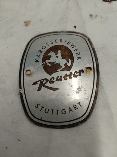 Reutter porsche 356 emblem - reutter,