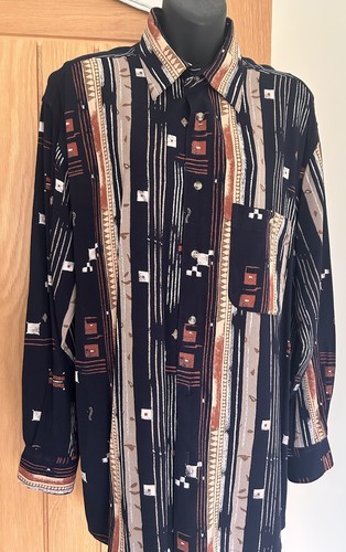 Gabicci long sleeve - long, abstract