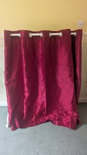Pair of red curtain. Lenght 132cm/52inch