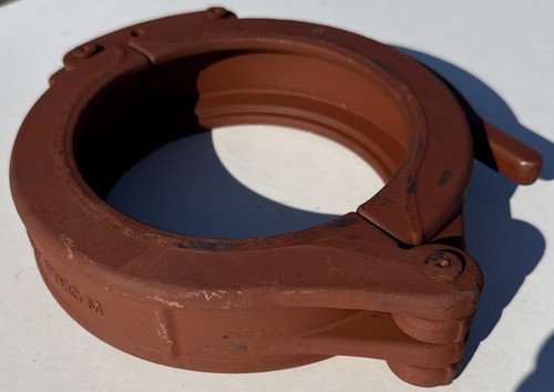 Concrete pump pipe clamp - pipe,