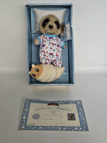 Baby oleg meerkat grub - &,