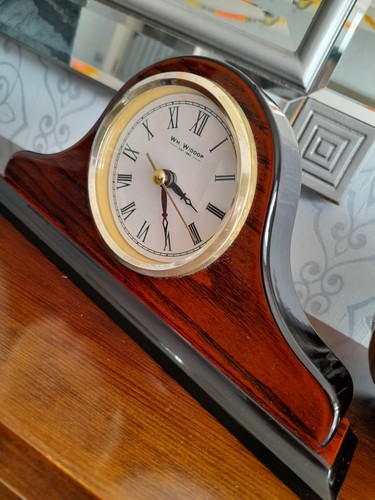 Widdok mantle clock - w.m,