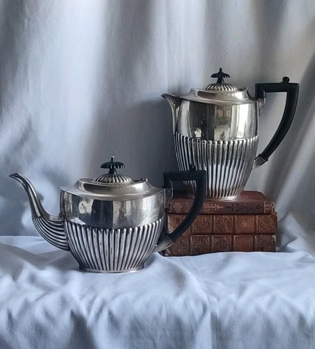 Antique art deco ribbed - art, silver