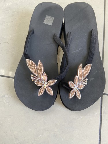 Women black wedge flip flops - black,