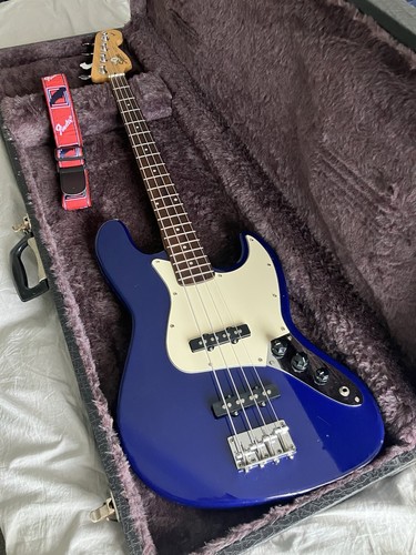1997 squier jazz bass - bass,, korea