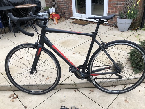 Giant road bike - ml,
