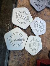Opel Manta GTE Centre caps